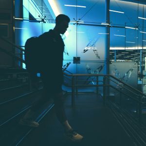 Disarm and gain trust as a leader