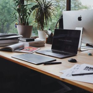 Case Studies in Leadership Communication